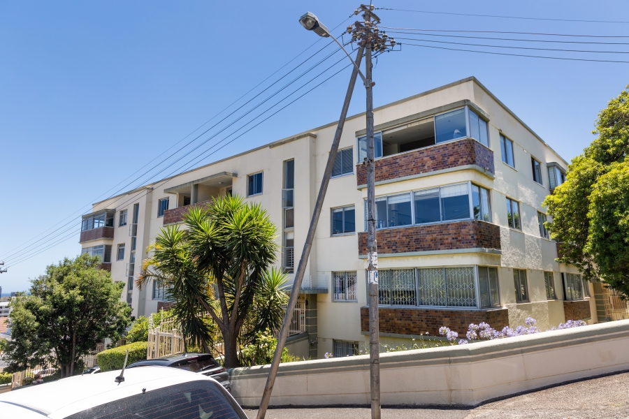 To Let 2 Bedroom Property for Rent in Sea Point Western Cape